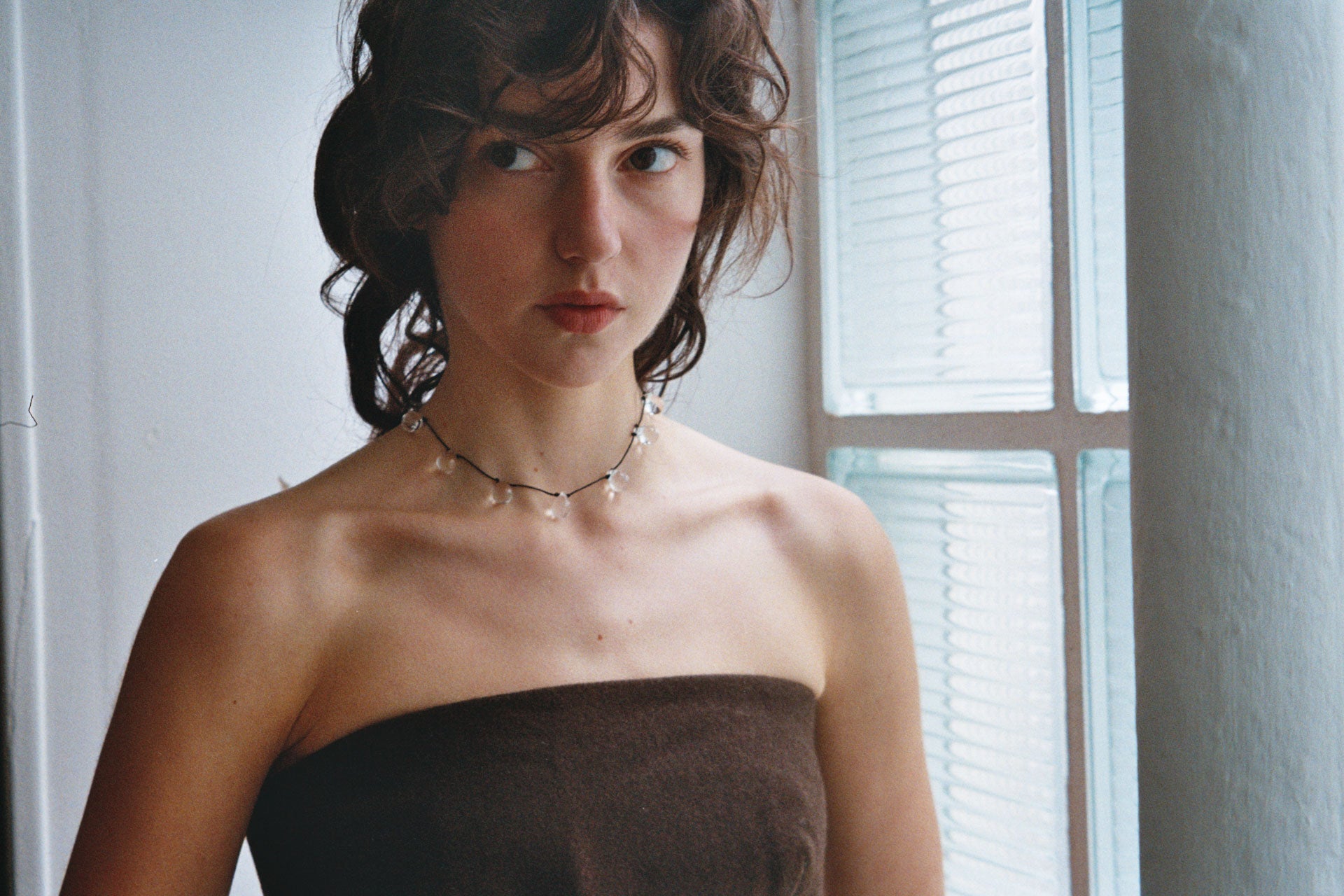 Noué necklace - Clear/ Black