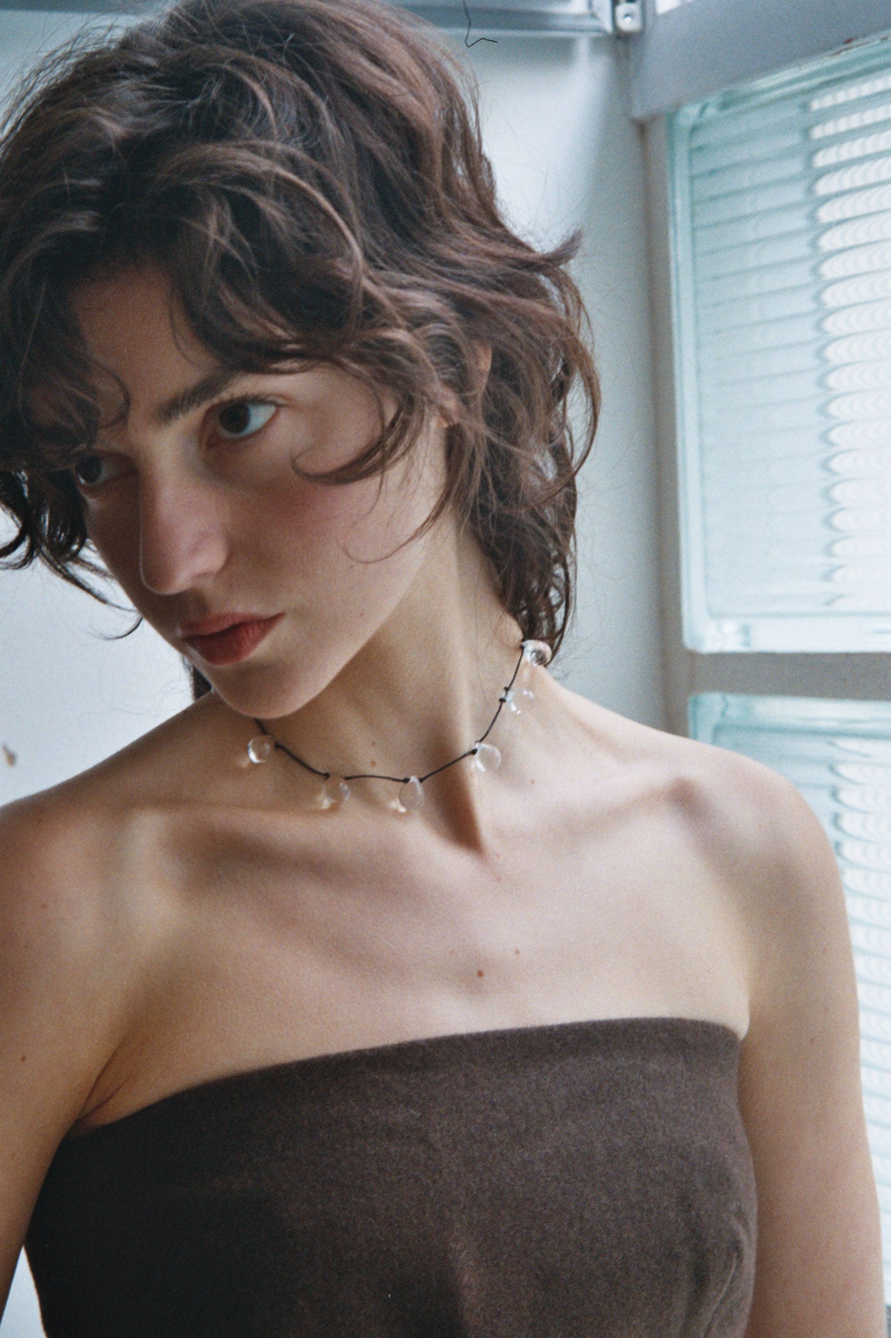 Noué necklace - Clear/ Black