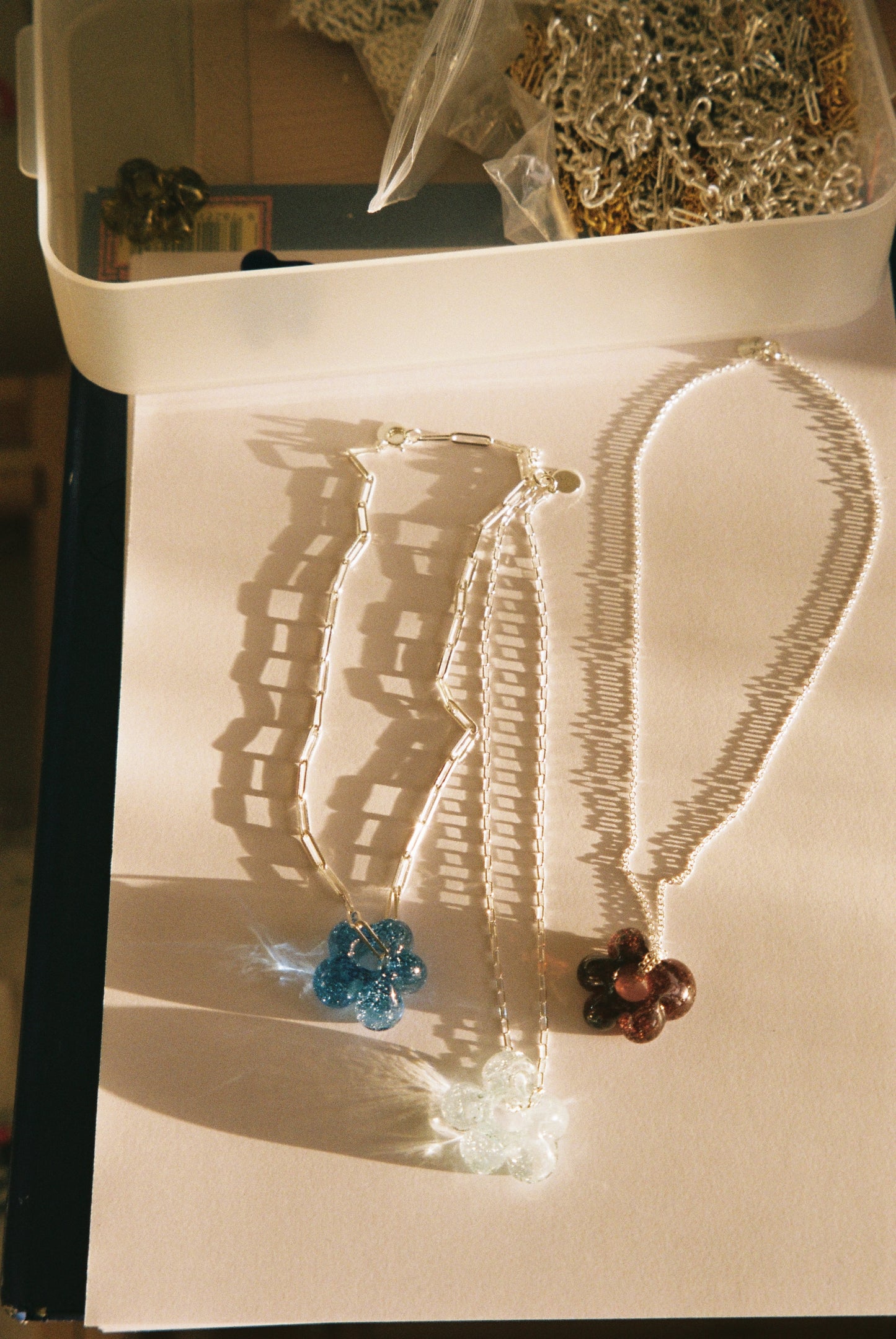 Fleur chain necklace - Various colors