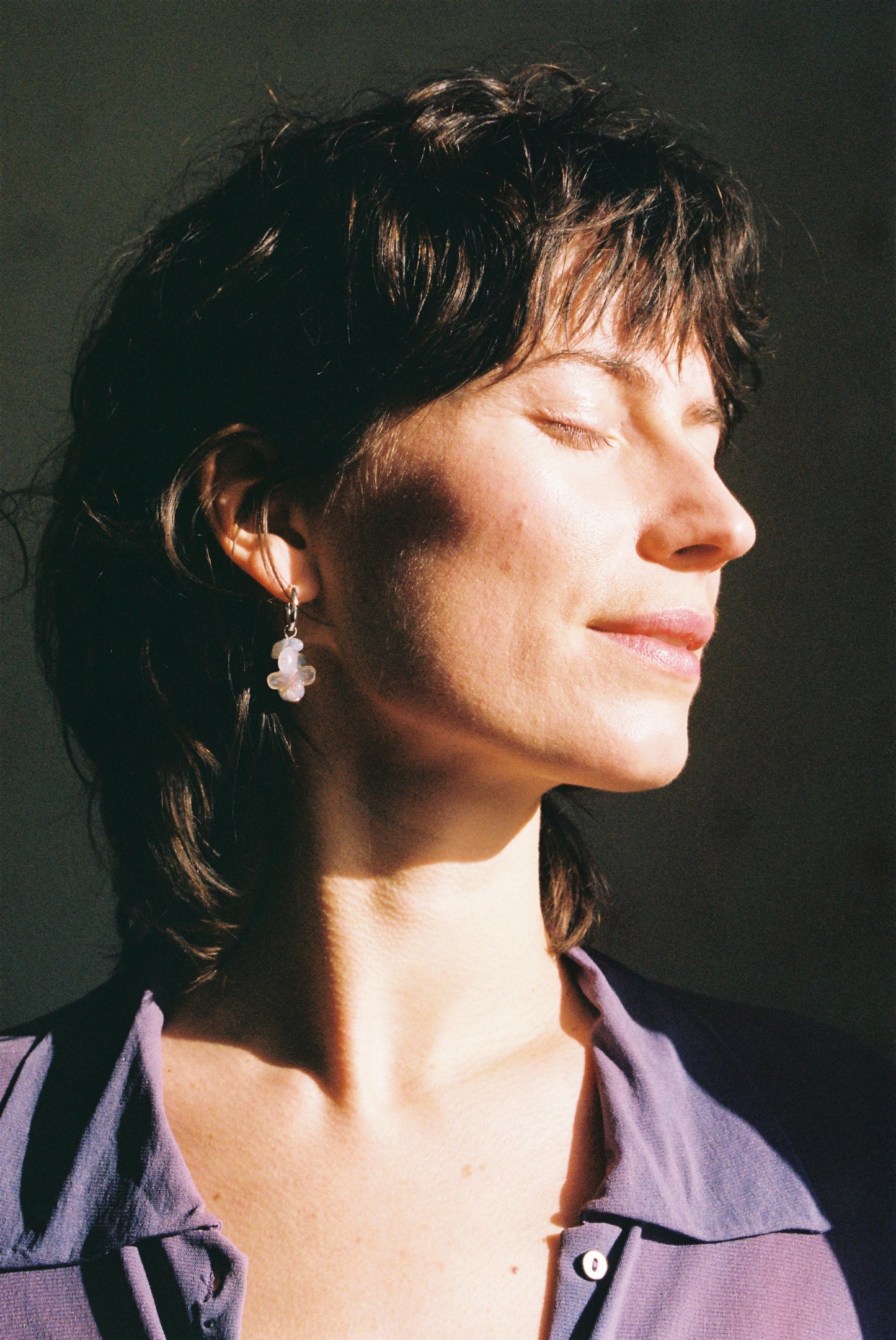Aloe earrings - Opal white, copper dust