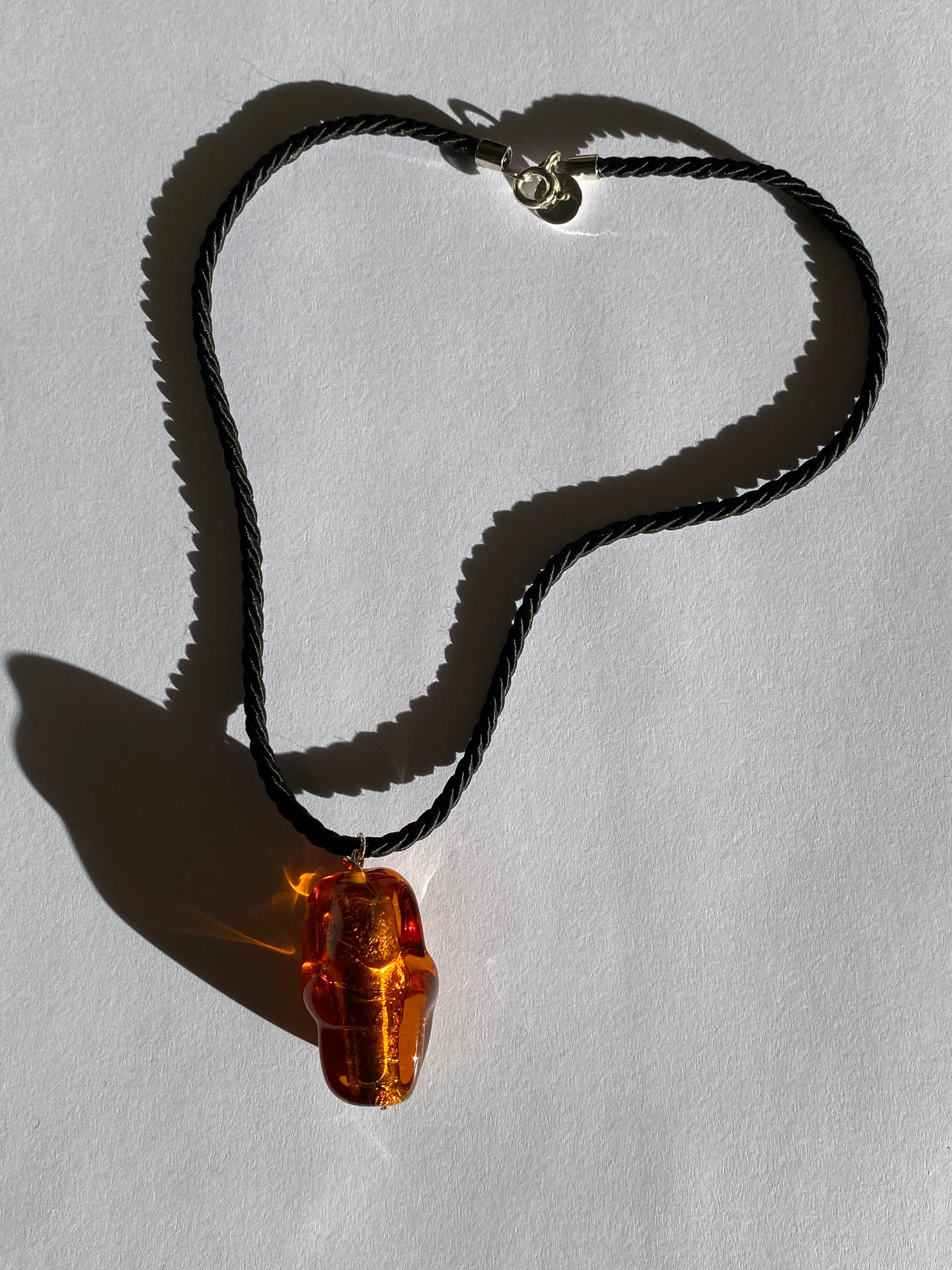 Iobates necklace - Orange