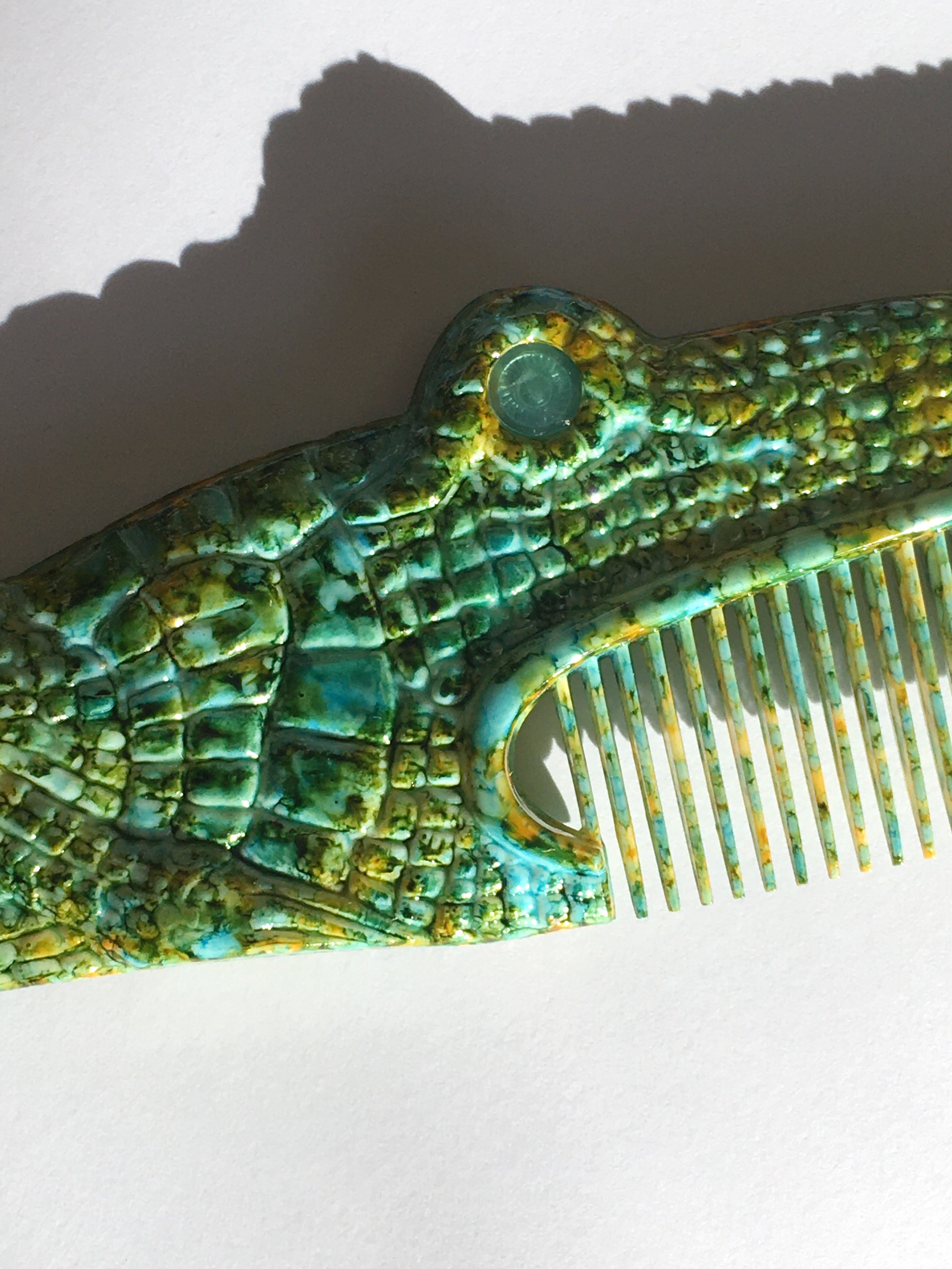 Vintage comb - Crocodile