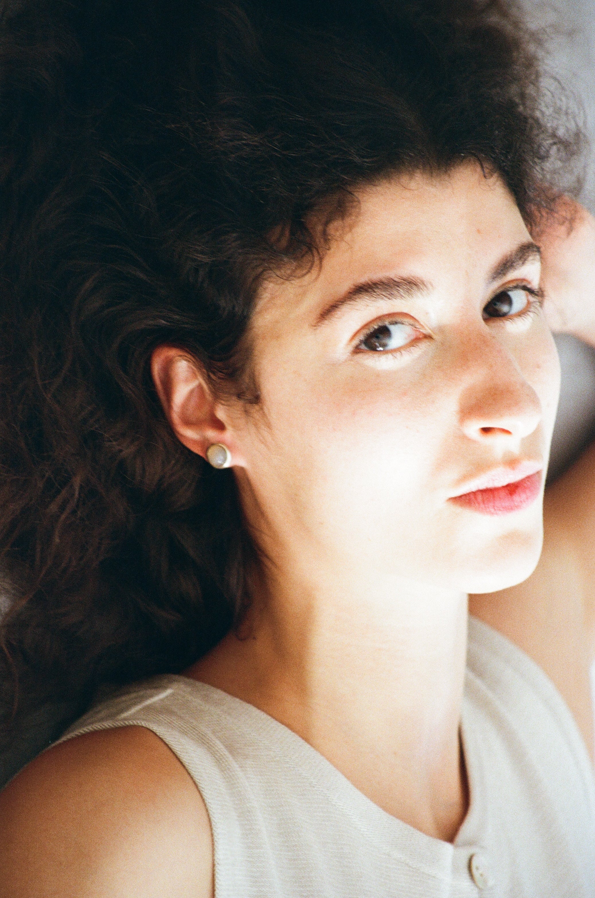 Annie earrings - Grey stone