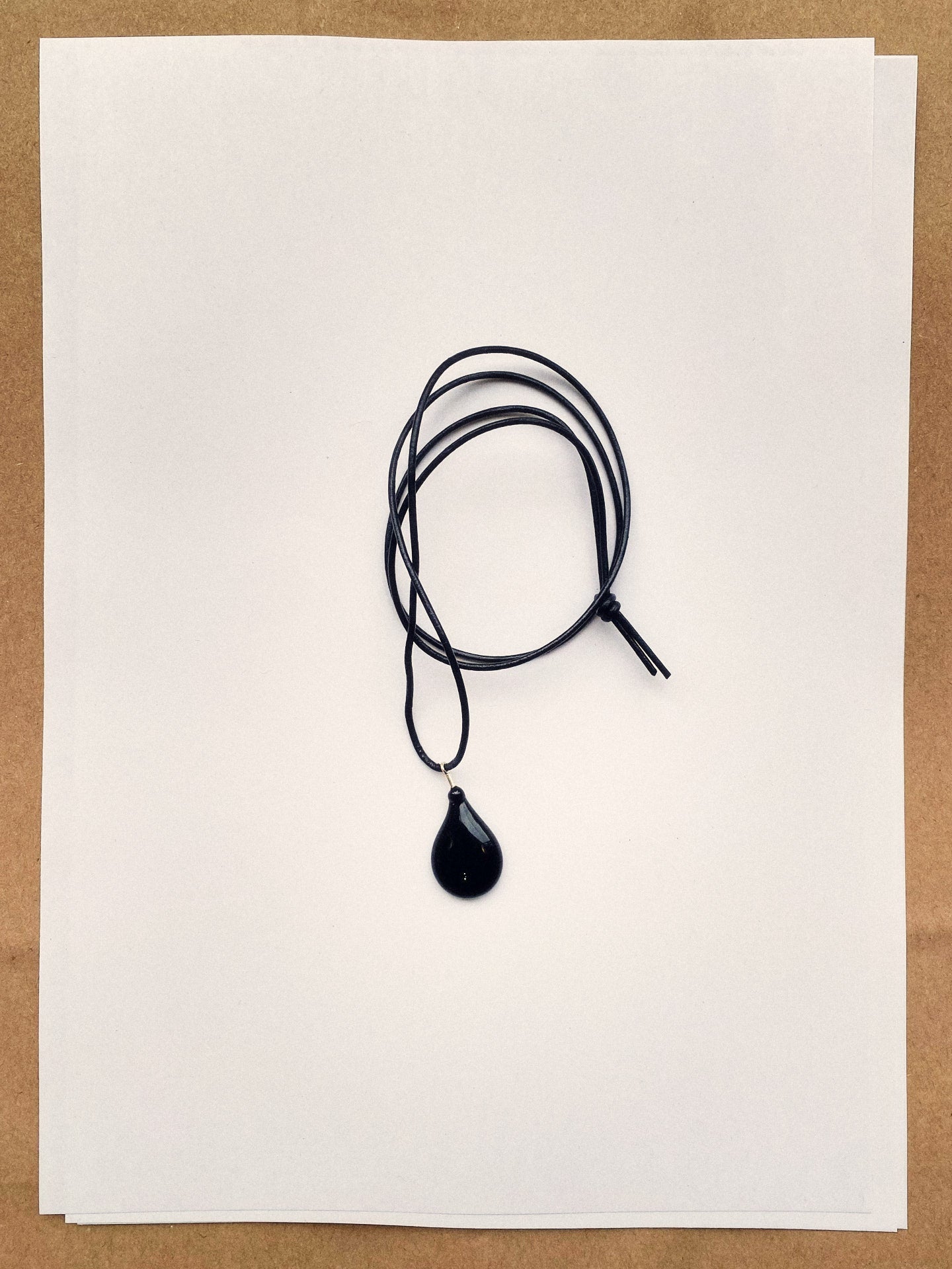 Loupe neckclace - Black