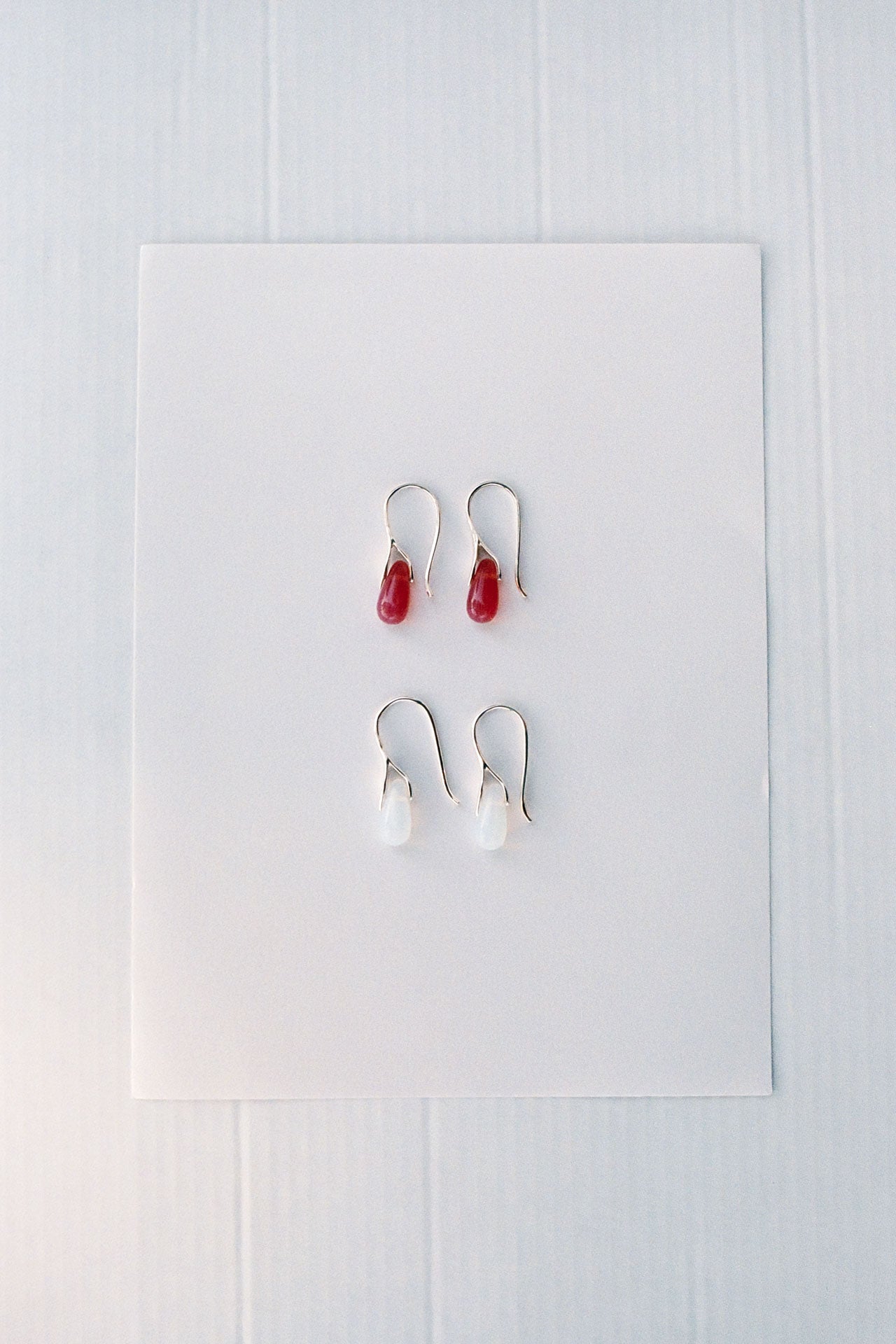 Mini Brote earrings - Opaline white