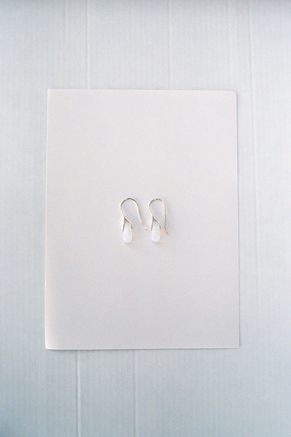 Mini Brote earrings - Opaline white