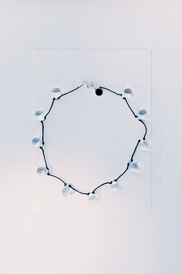 Noué necklace - Clear/ Black