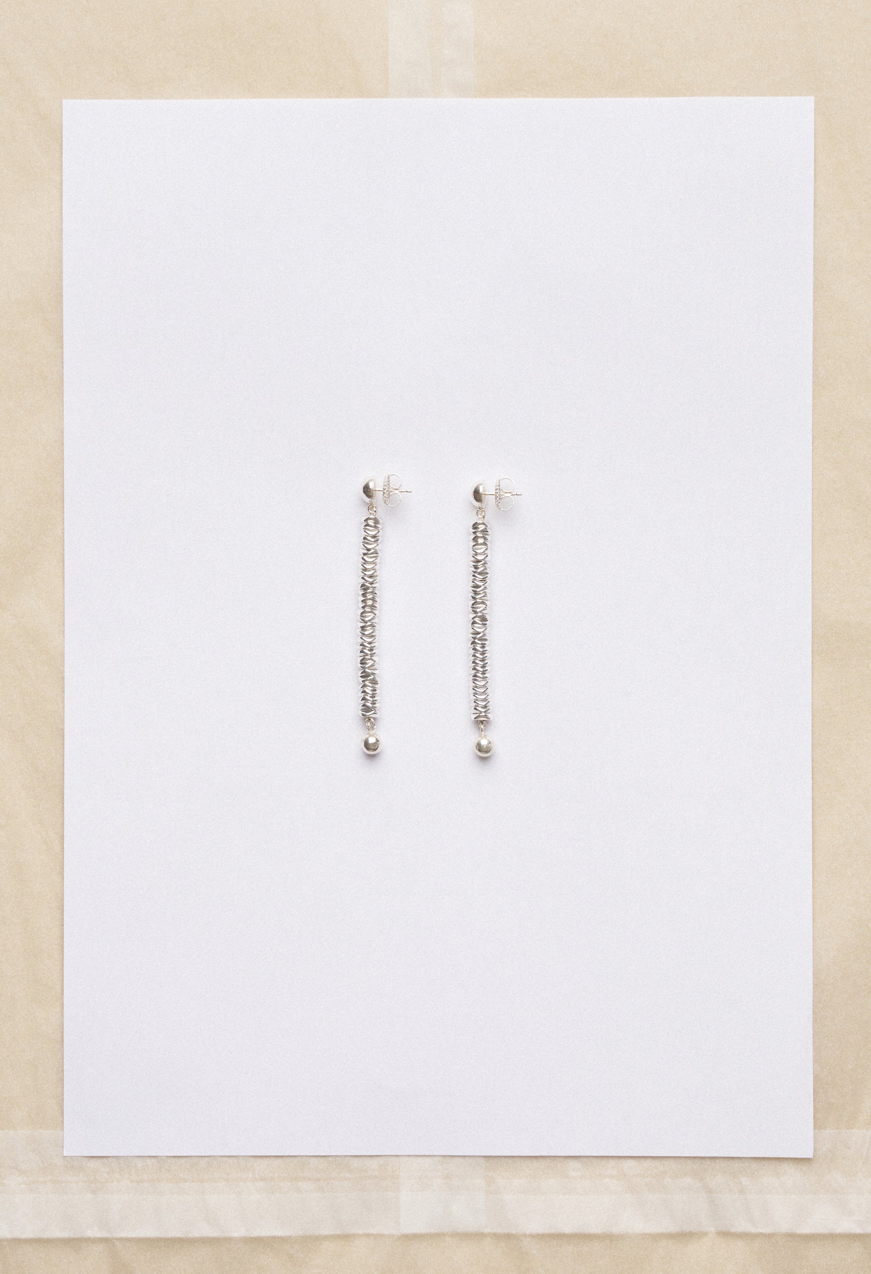 Prin earrings - Hematite