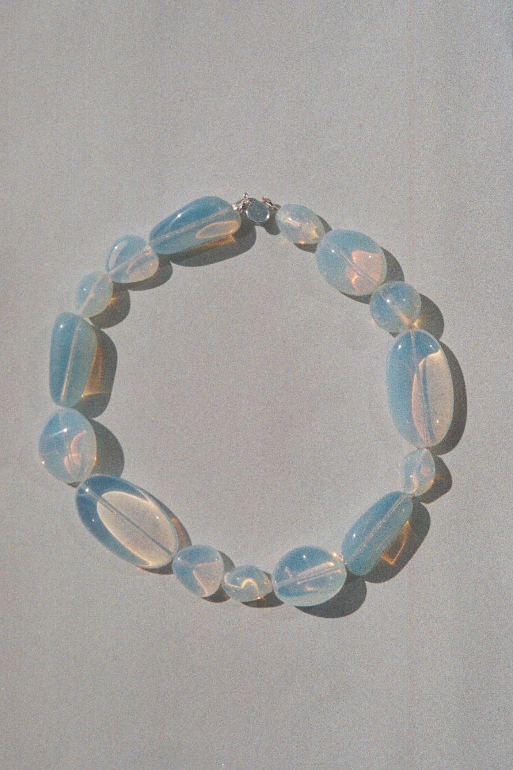 Opale necklace - opaline white