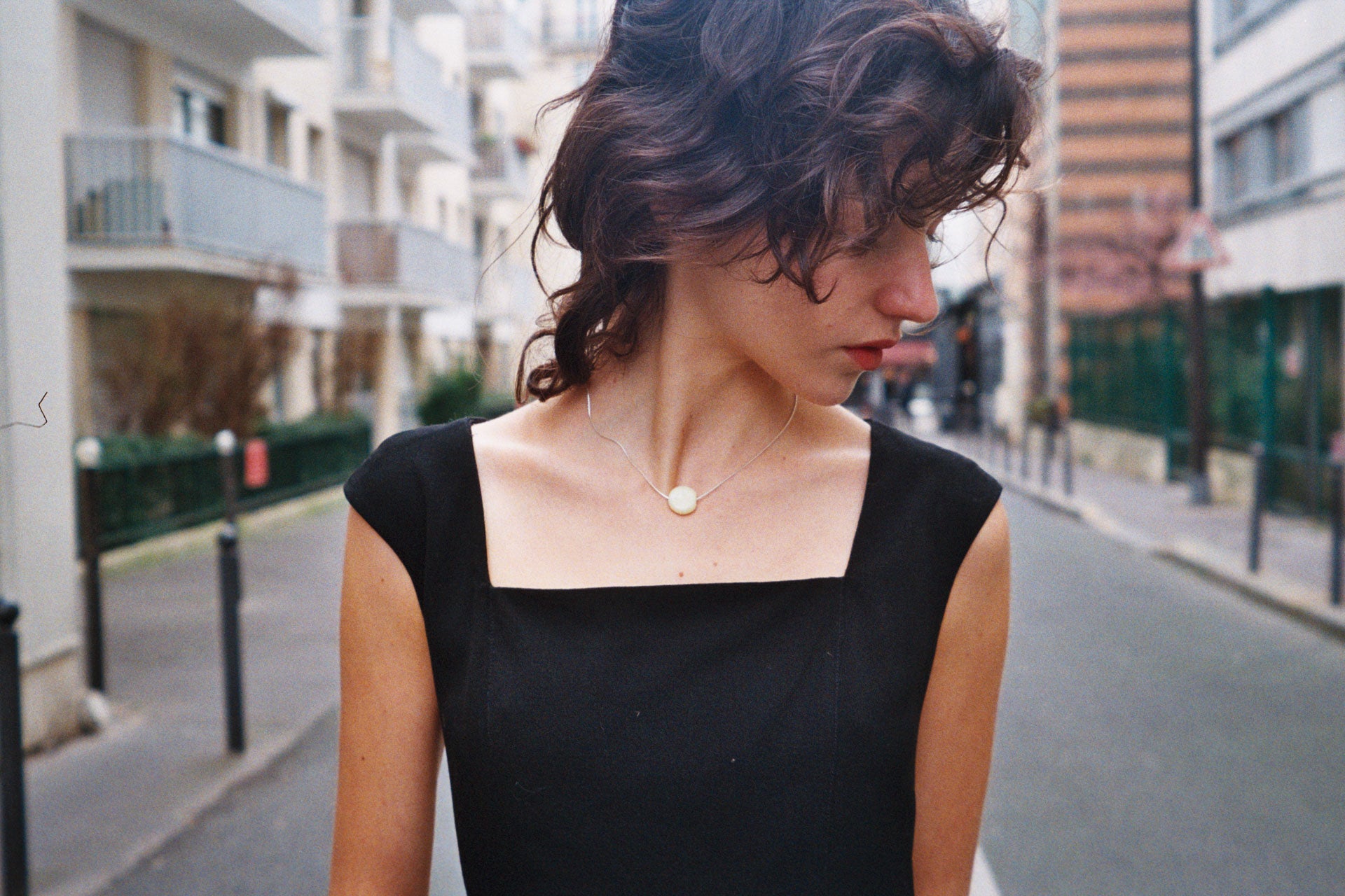 Jeton necklace - Pale yellow