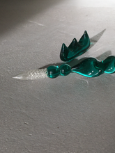 画像をギャラリービューアに読み込む, Vintage glass nib - Green
