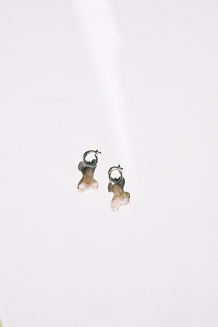 Tulpa earrings - White and copper