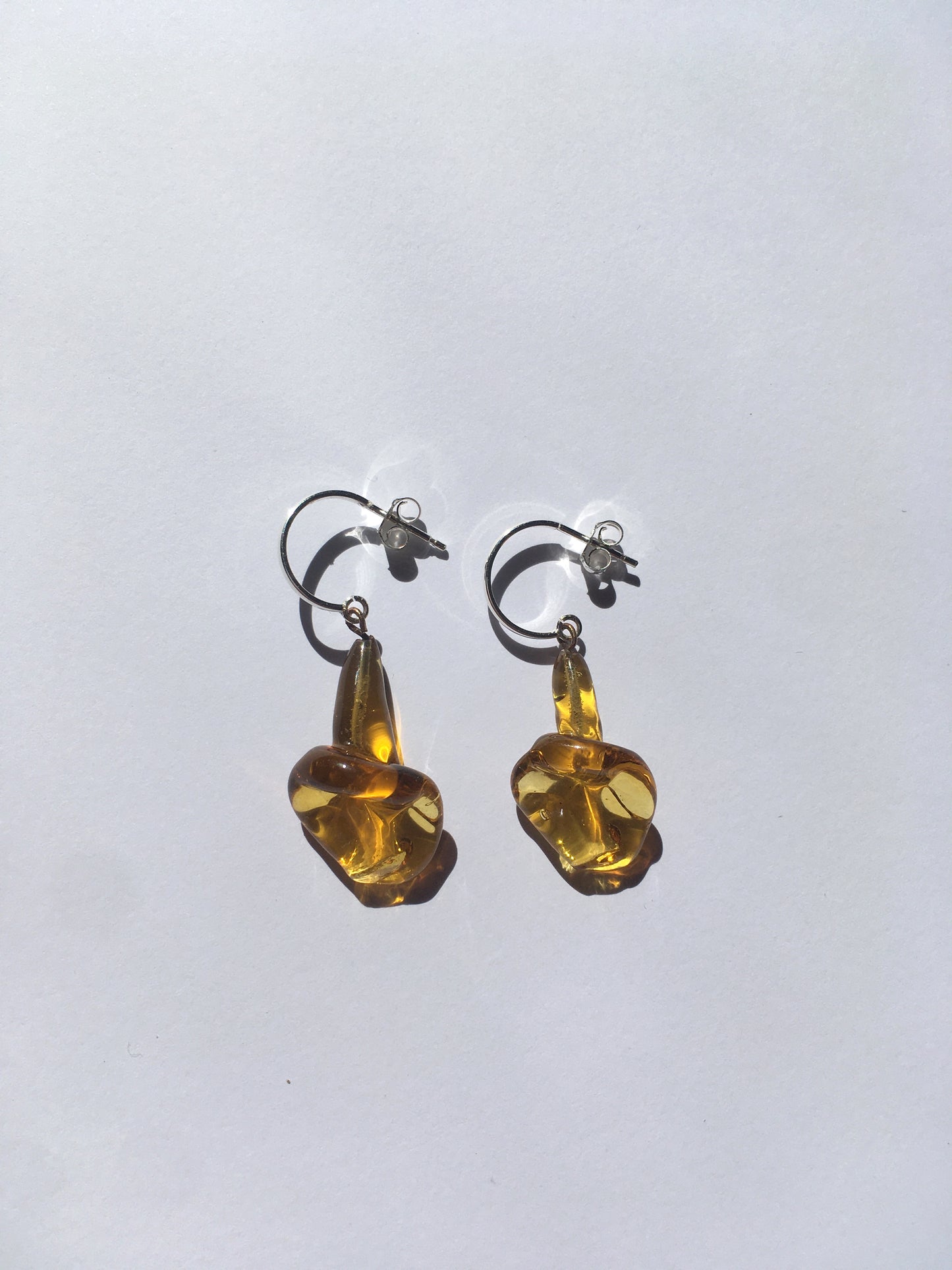 Arum earrings - Amber