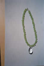Load image into Gallery viewer, Corail necklace - Green / Clear
