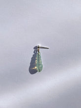 Load image into Gallery viewer, Free form single earring - Various colors
