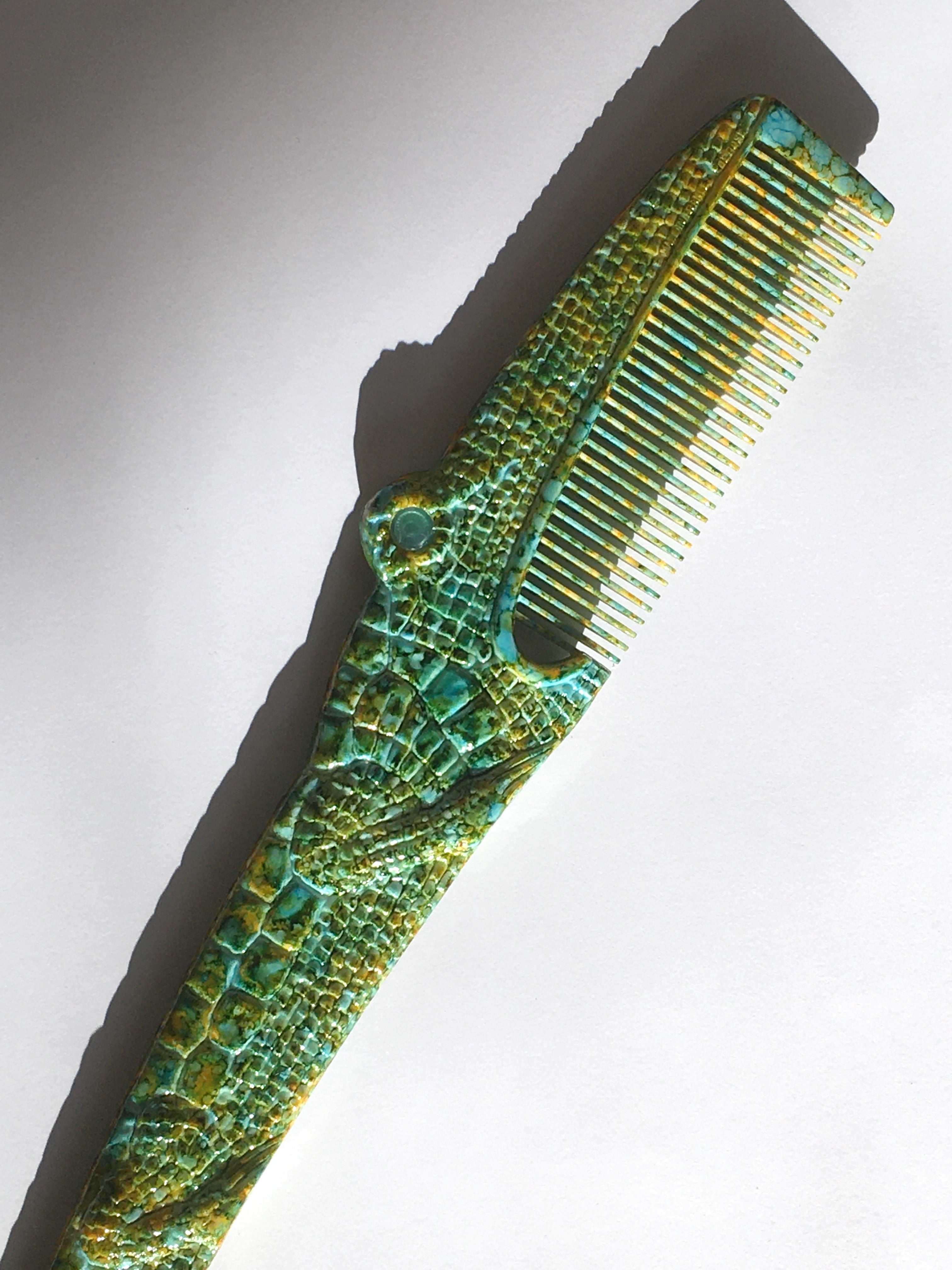 Vintage comb - Crocodile