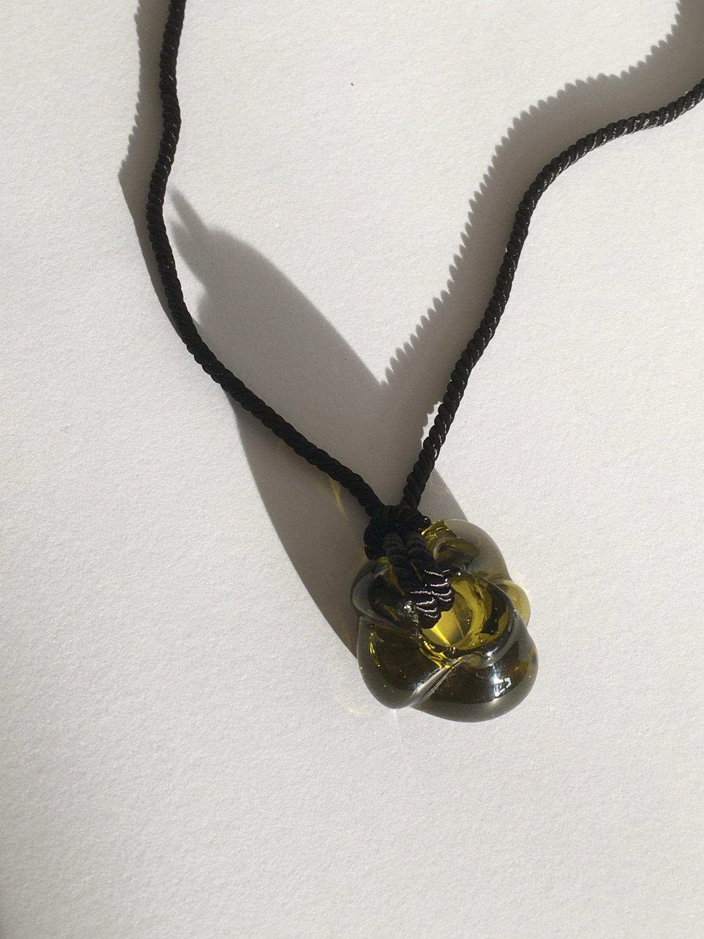 Fleur necklace Seve / Black cord