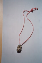 Load image into Gallery viewer, Moon necklace - Pink
