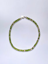 Load image into Gallery viewer, Pallas necklace - Green / Pink
