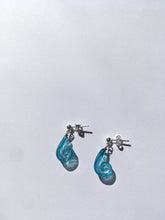Load image into Gallery viewer, Rasen earrings - Turquoise
